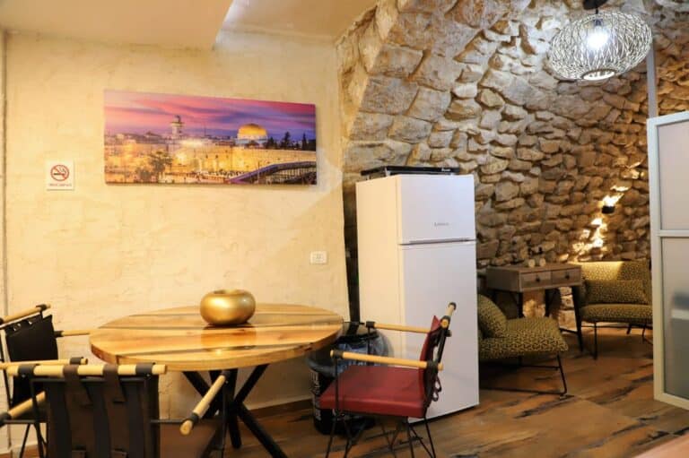 אצל מיכל בעתיקה