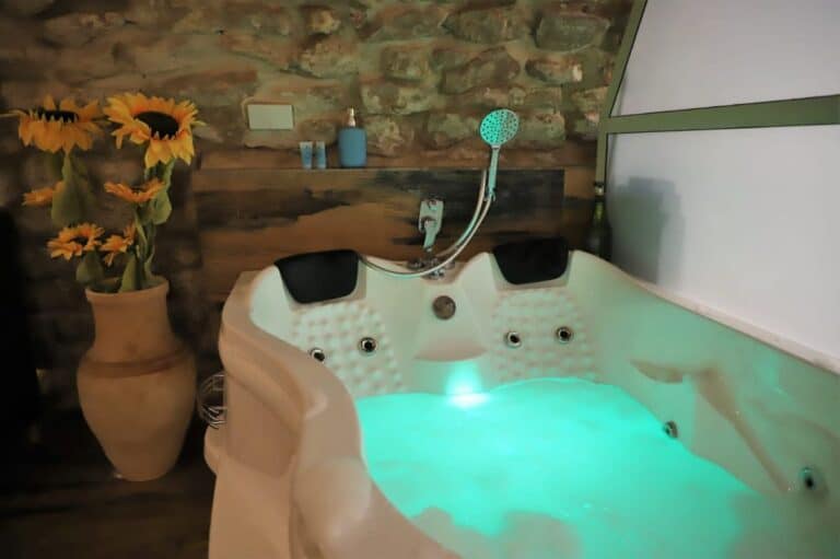 אצל מיכל בעתיקה