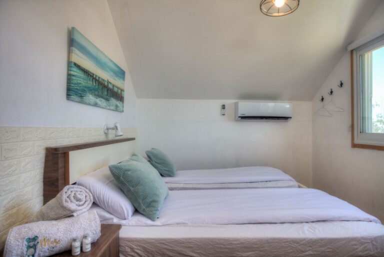 בפאתי העתיקה